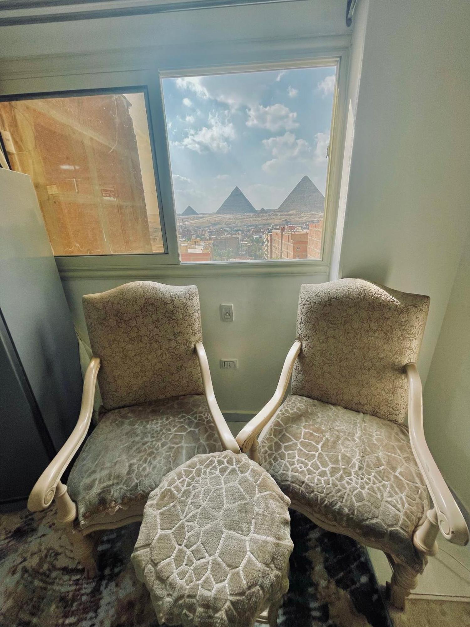 Bastet Pyramids View Appartamento