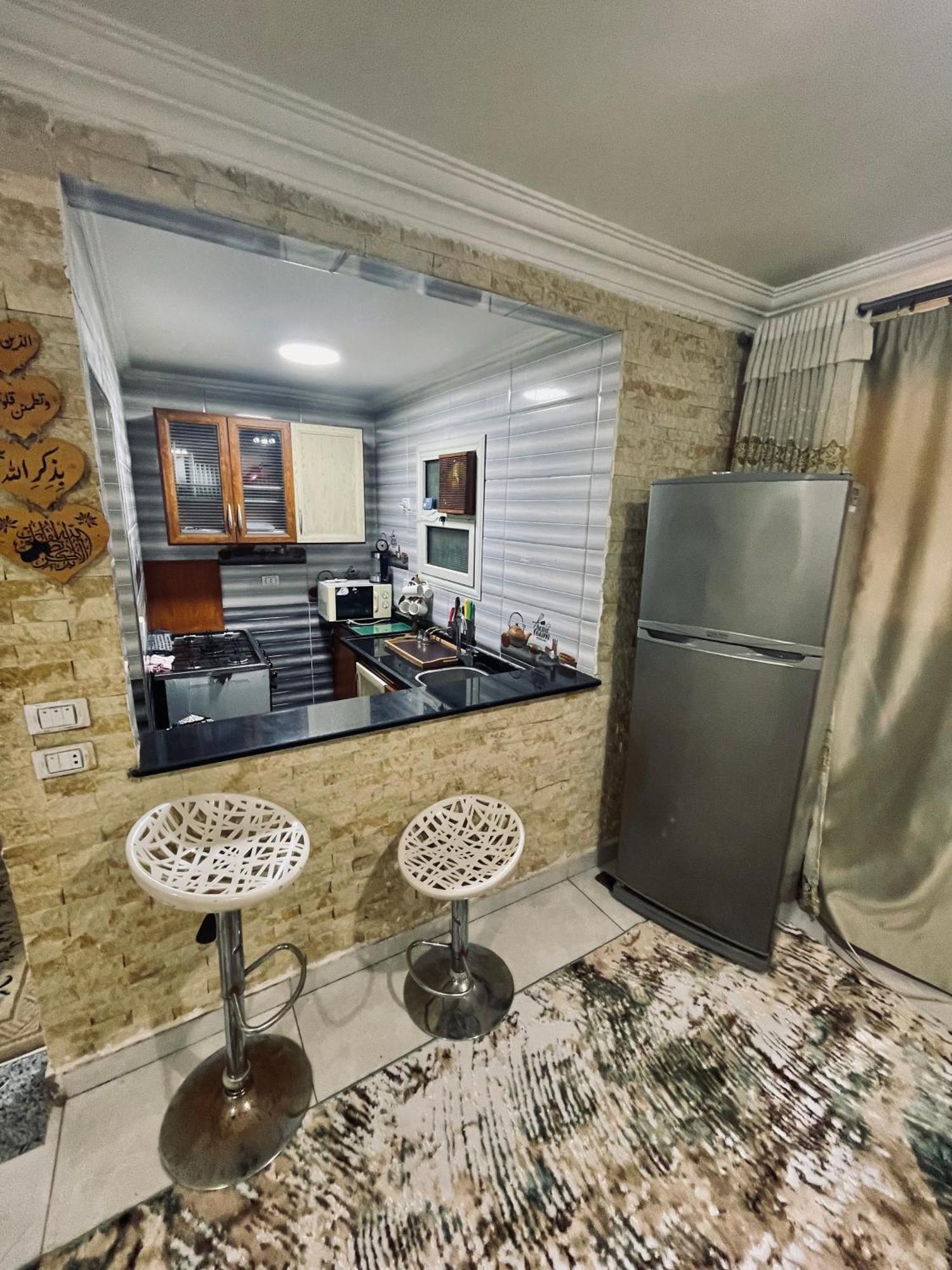 Bastet Pyramids View Apartment